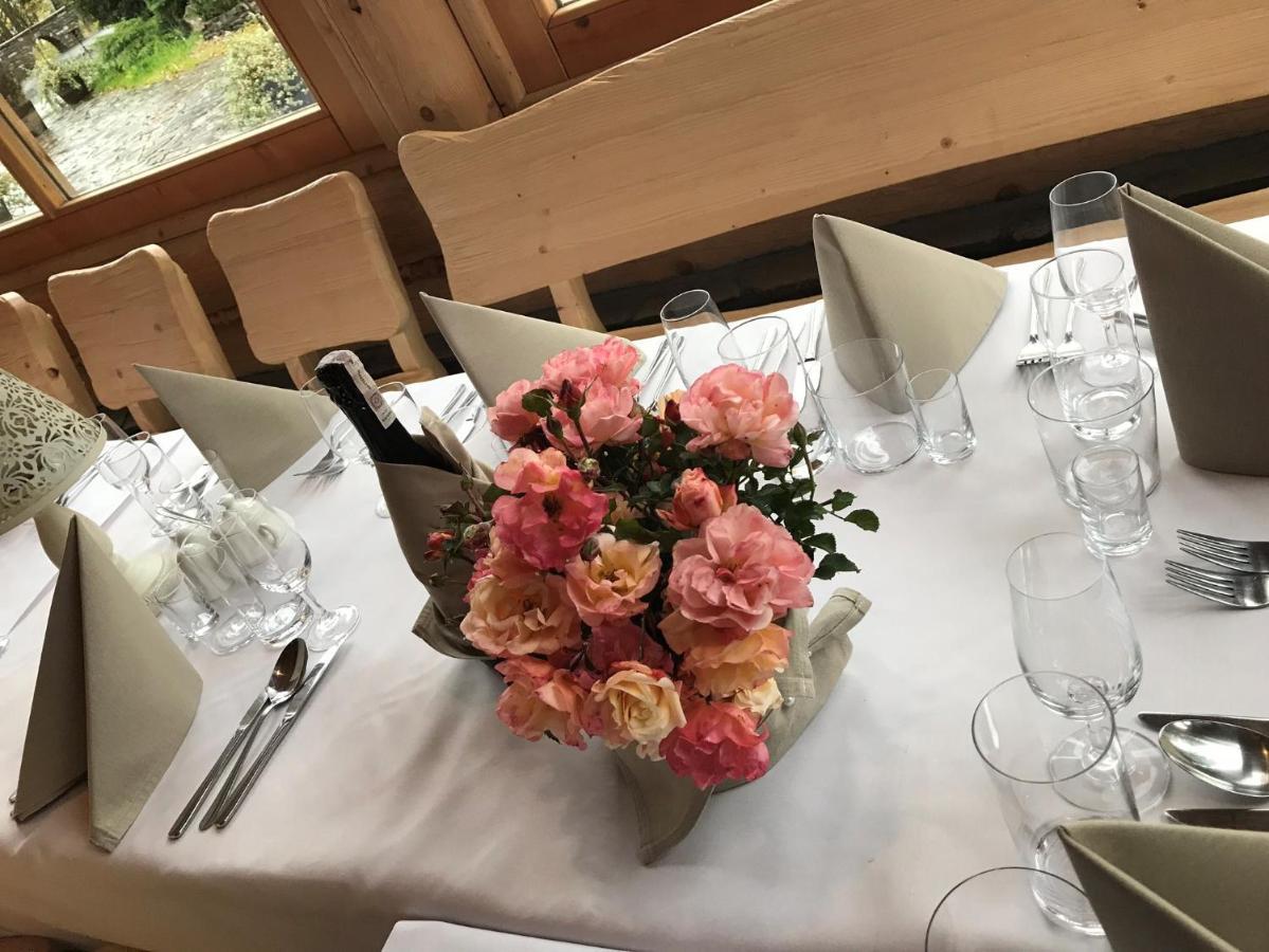 Zajazd Bialczanski Dom Wypoczynkowy Restauracja Białka Esterno foto